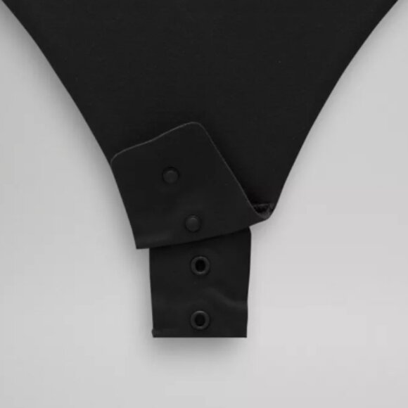 NWT Wundermost Ultra-Soft Nulu Square-Neck Long-Sleeve Bodysuit - Picture 4 of 9